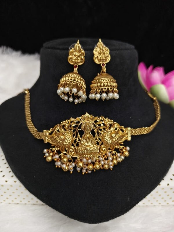Choker with Jumkas