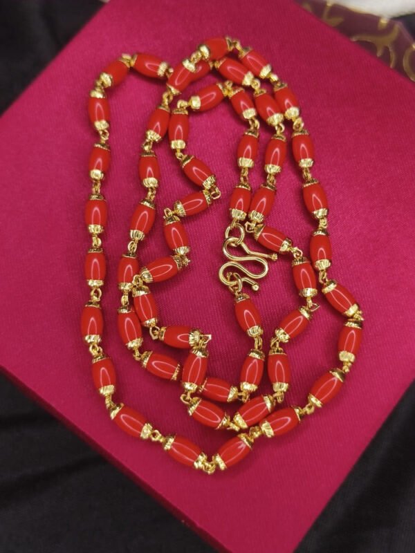 Coral mala.