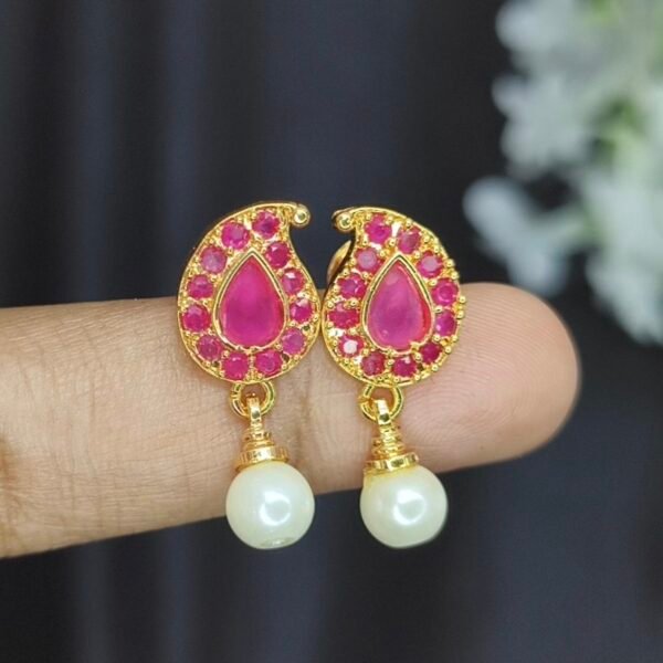 Mango earrings with pearl