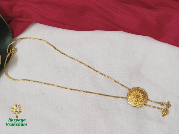 1gram forming short pendant chain.
