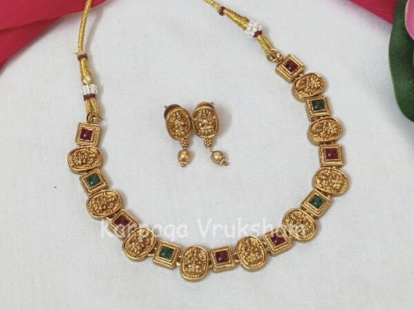 Lakshmi necklace with earrings