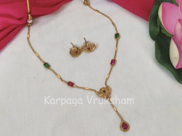 Mixed stone Chain with studs