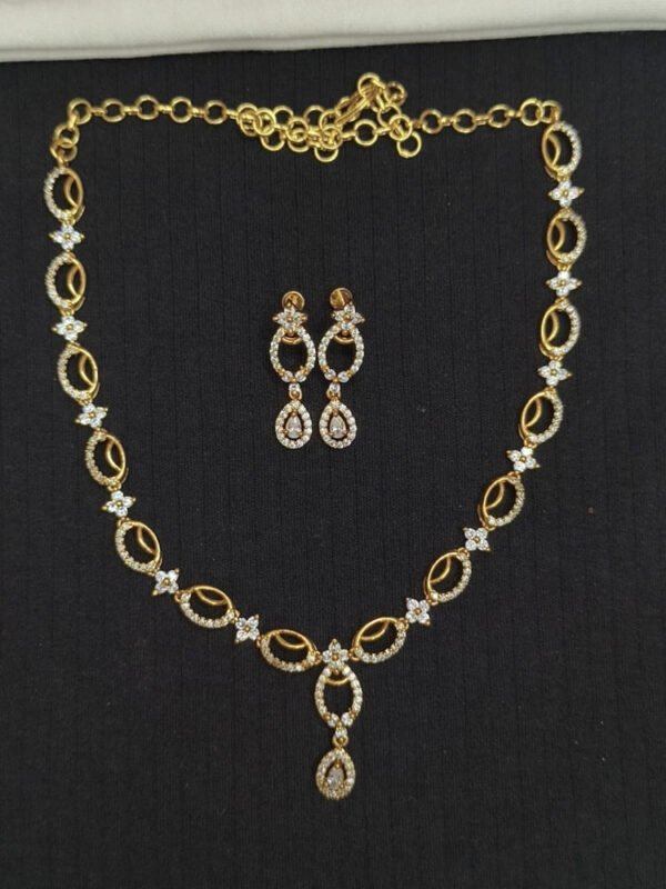 AD White stone necklace