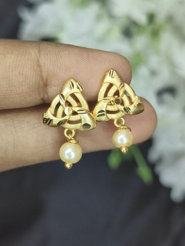 1 gram forming daily wear earrings