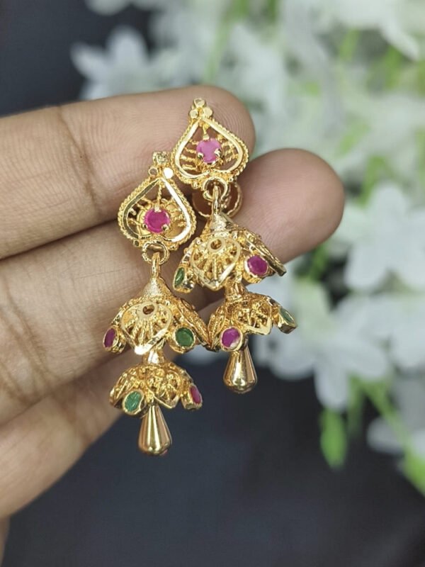 Gold like stone jumka
