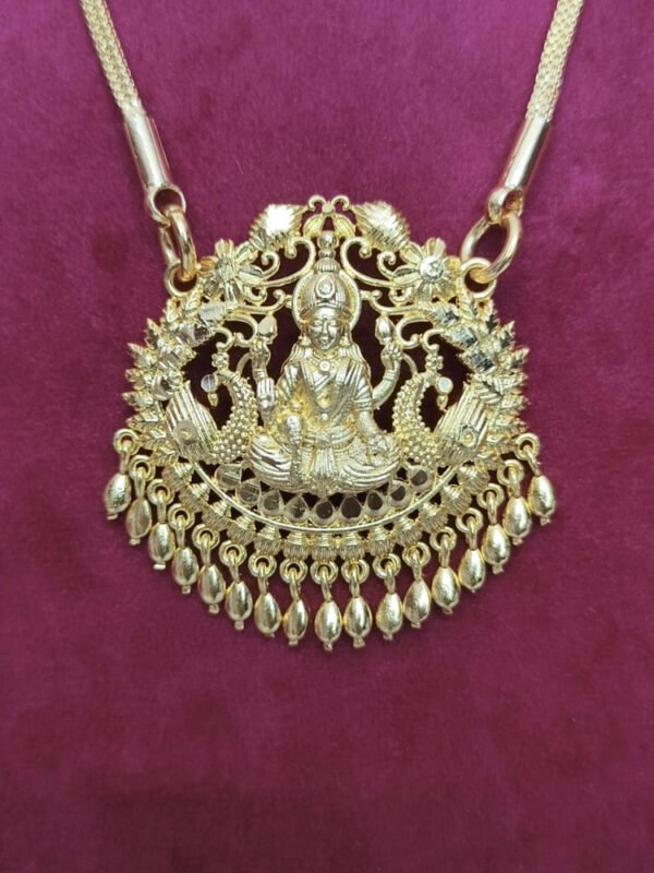 1 gram forming dollar chain