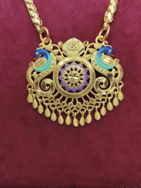 1 gram forming dollar chain