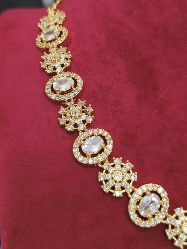Party wear necklace with earrings - Image 3