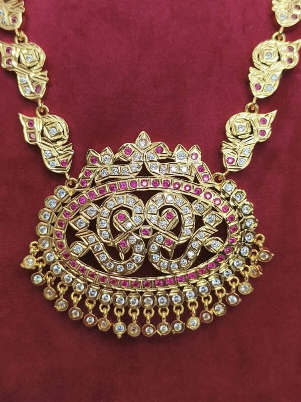 Impon necklace