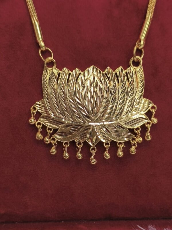 1gram forming Lotus dollar chain