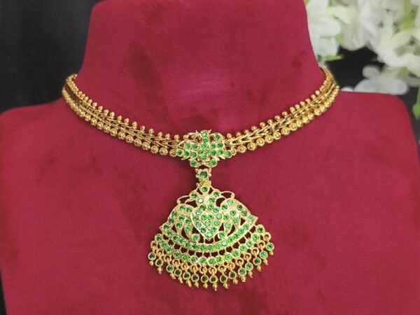Impon Annam green stone attikai