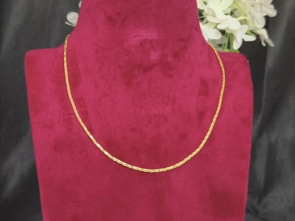 Daily wear short chain