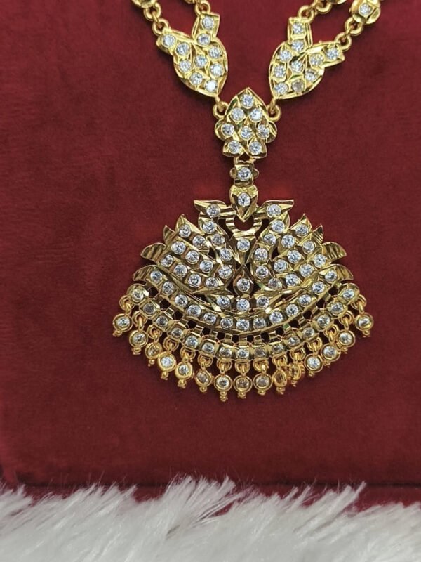 Impon rani haram with earrings