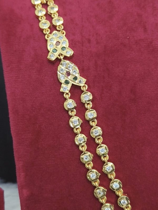 Impon Rani haram with earrings - Image 3