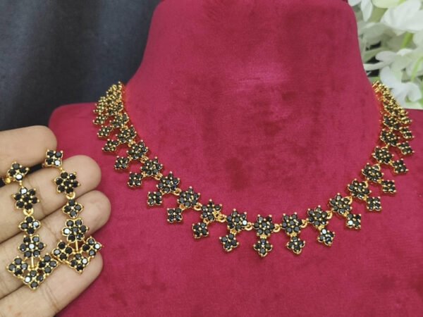 AD stones necklace with earrings - BLACK