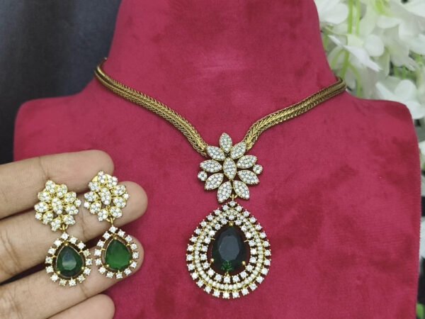 Premium AD stones antique set - GREEN