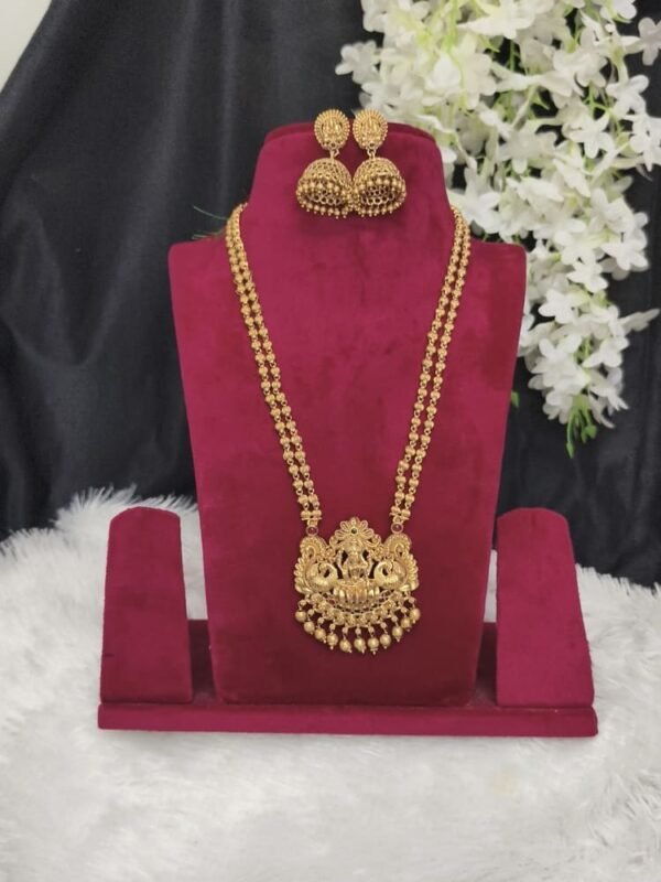 Antique haram with jumkas