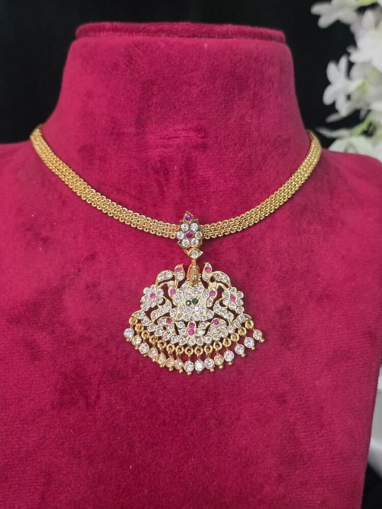 Impon Lakshmi Attigai