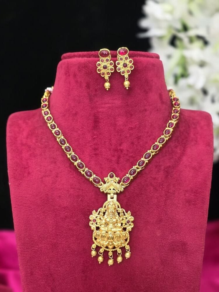 Antique Kemp Lakshmi Set