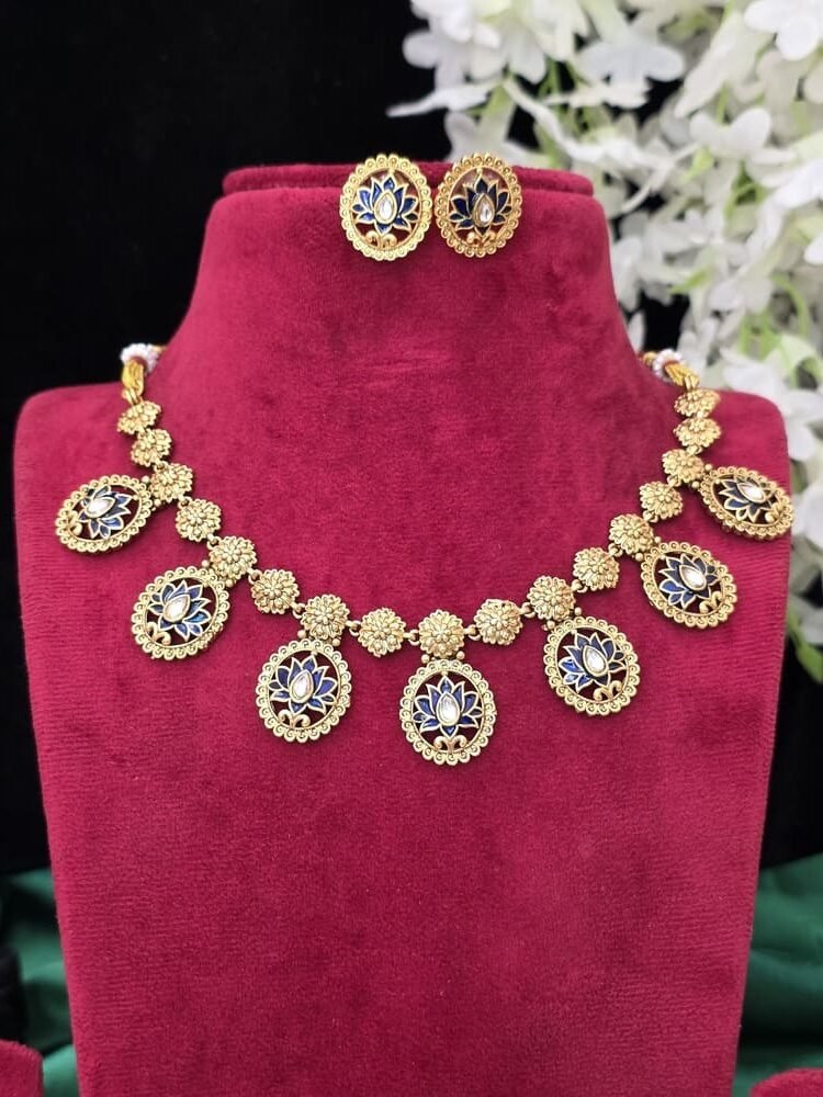 Lotus Antique Necklace - Blue