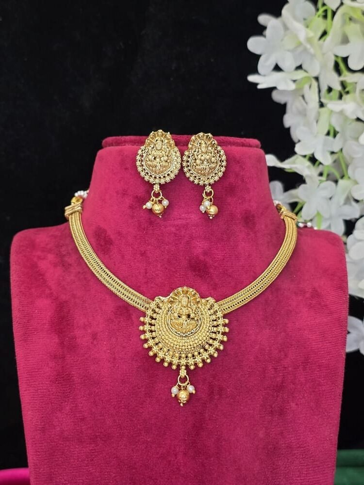 Antique lakshmi Necklace with Earrings