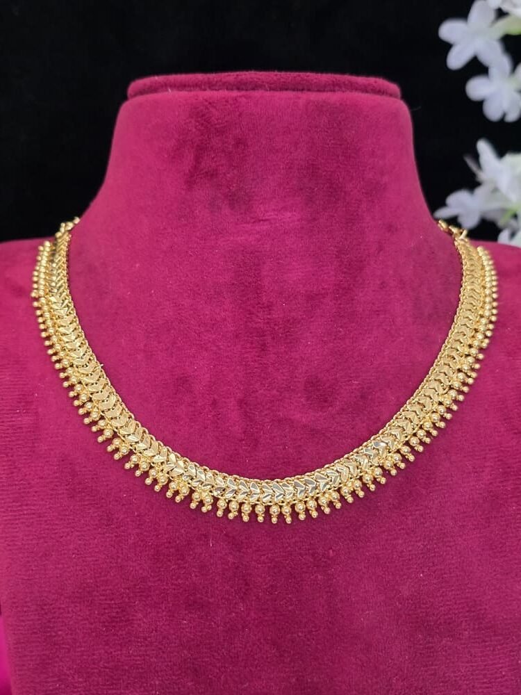 Gold like necklace