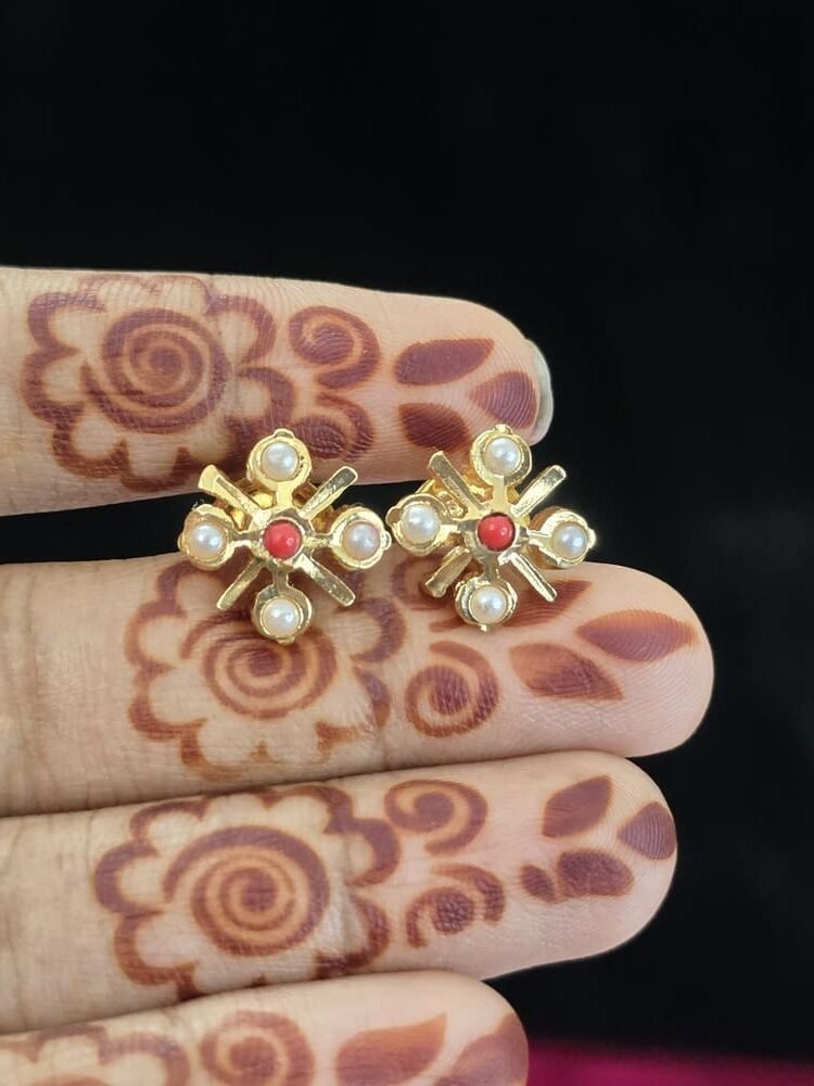 Diamond Like Impon Earrings – Pearl&Coral