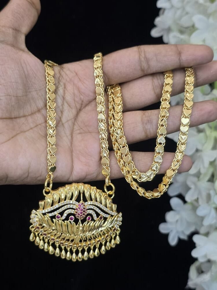 AD Stone Dollar Chain